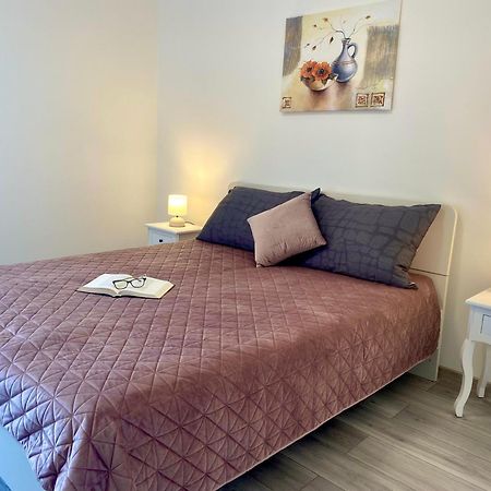 Ema Apartment 普拉 外观 照片