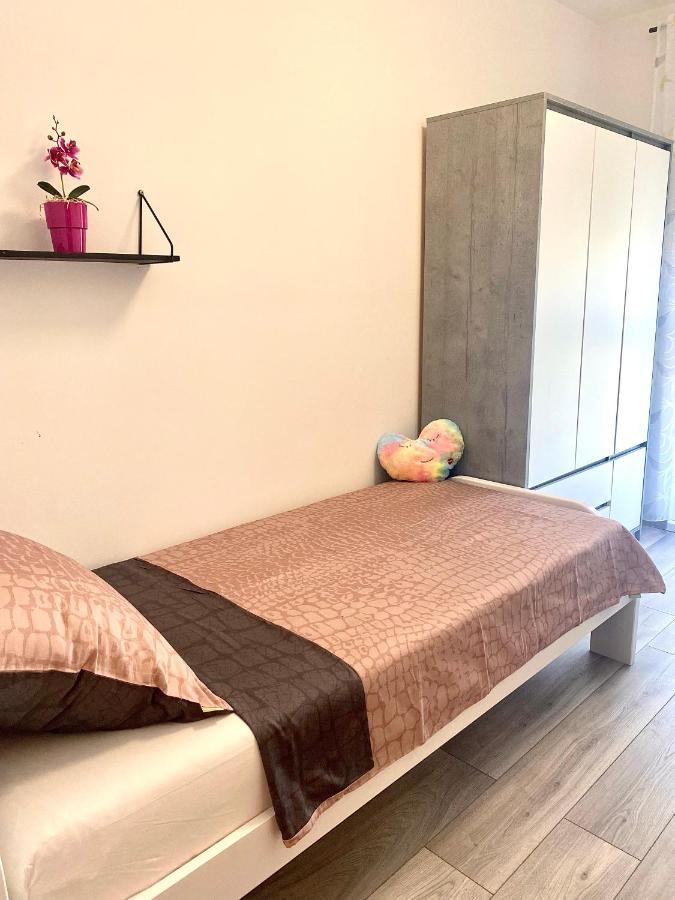 Ema Apartment 普拉 外观 照片